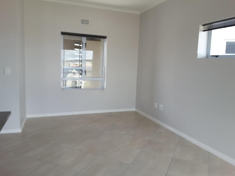 To Let 2 Bedroom Property for Rent in Buhrein Western Cape